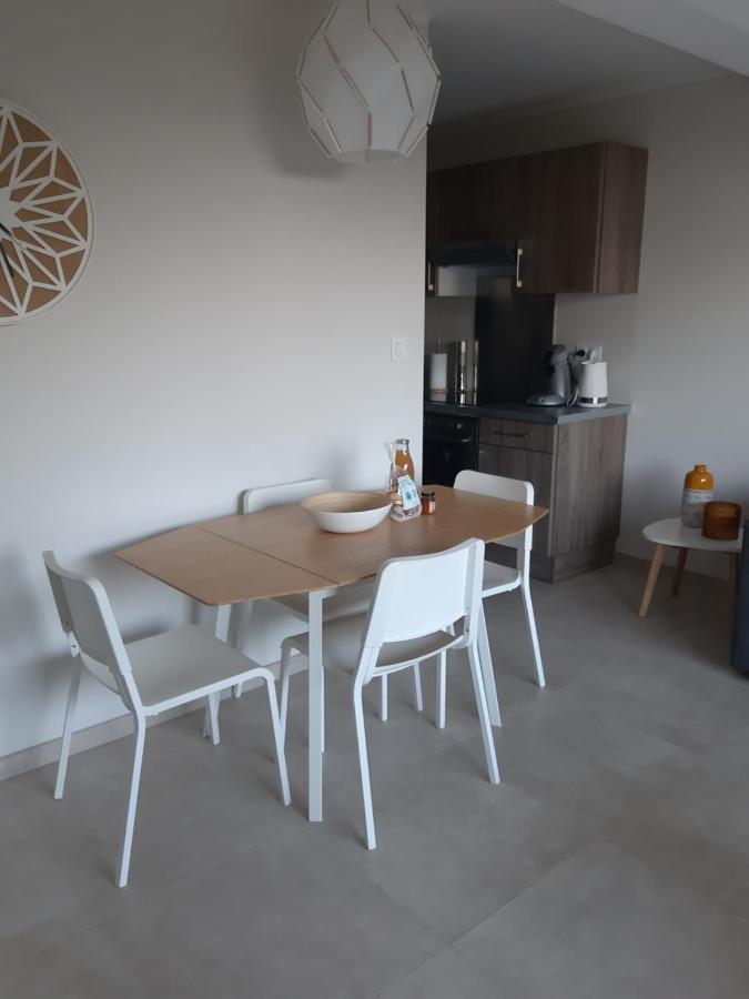 T2 Calme Avec Vue Mer Et Borne De Recharge Sur Demande Bastia  Exterior photo