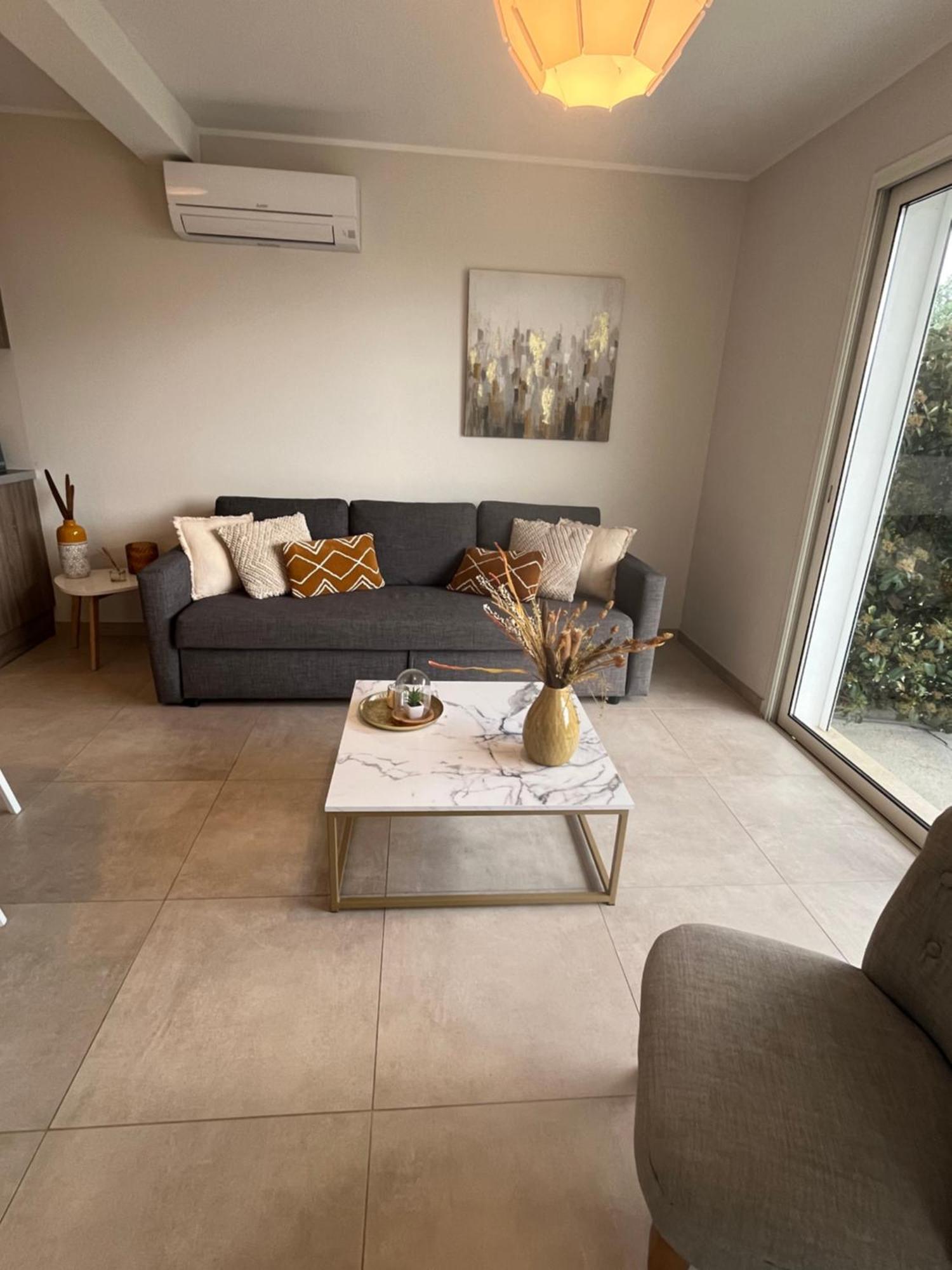 T2 Calme Avec Vue Mer Et Borne De Recharge Sur Demande Bastia  Exterior photo