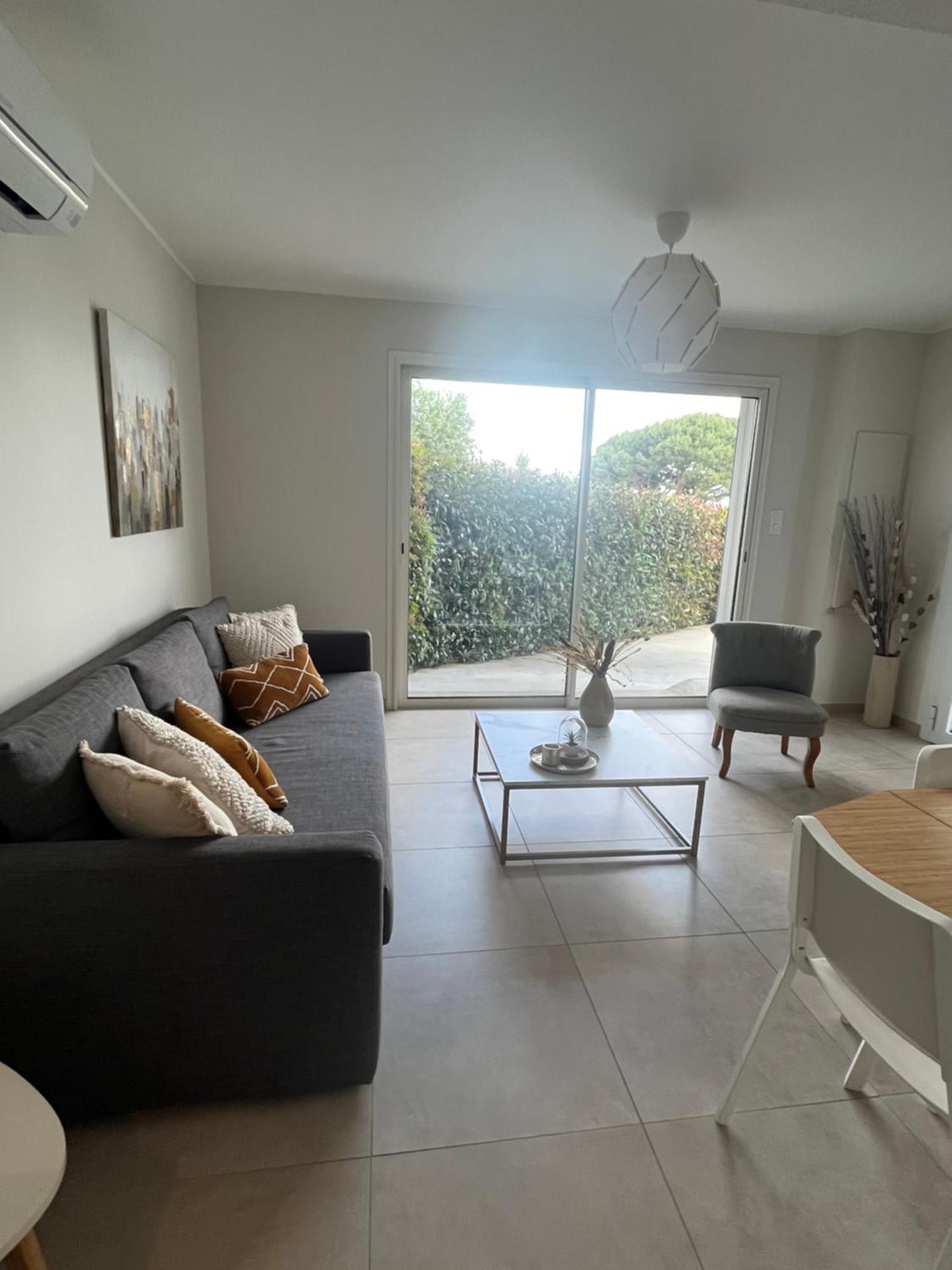 T2 Calme Avec Vue Mer Et Borne De Recharge Sur Demande Bastia  Exterior photo